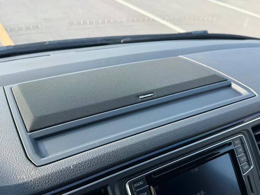 Volkswagen Multivan 2017 2.0 TSI 4x4 Prestige Edition 7-Seater — миниатюра 24