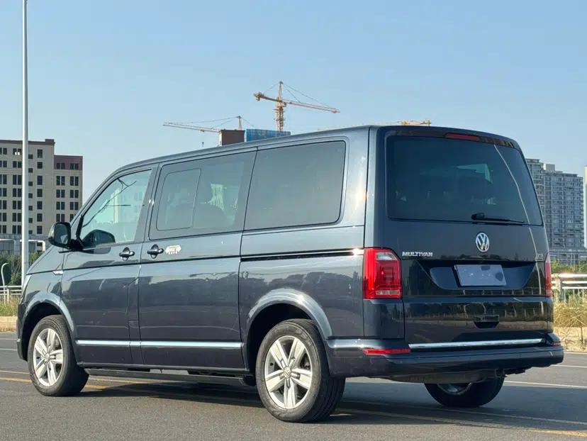 Volkswagen Multivan 2017 2.0 TSI 4x4 Prestige Edition 7-Seater — миниатюра 4