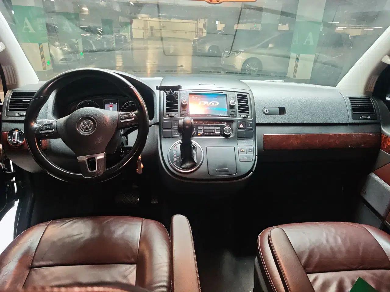 Volkswagen Multivan 2012 2.0 TSI Two-Wheel-Drive Luxury Edition — миниатюра 9