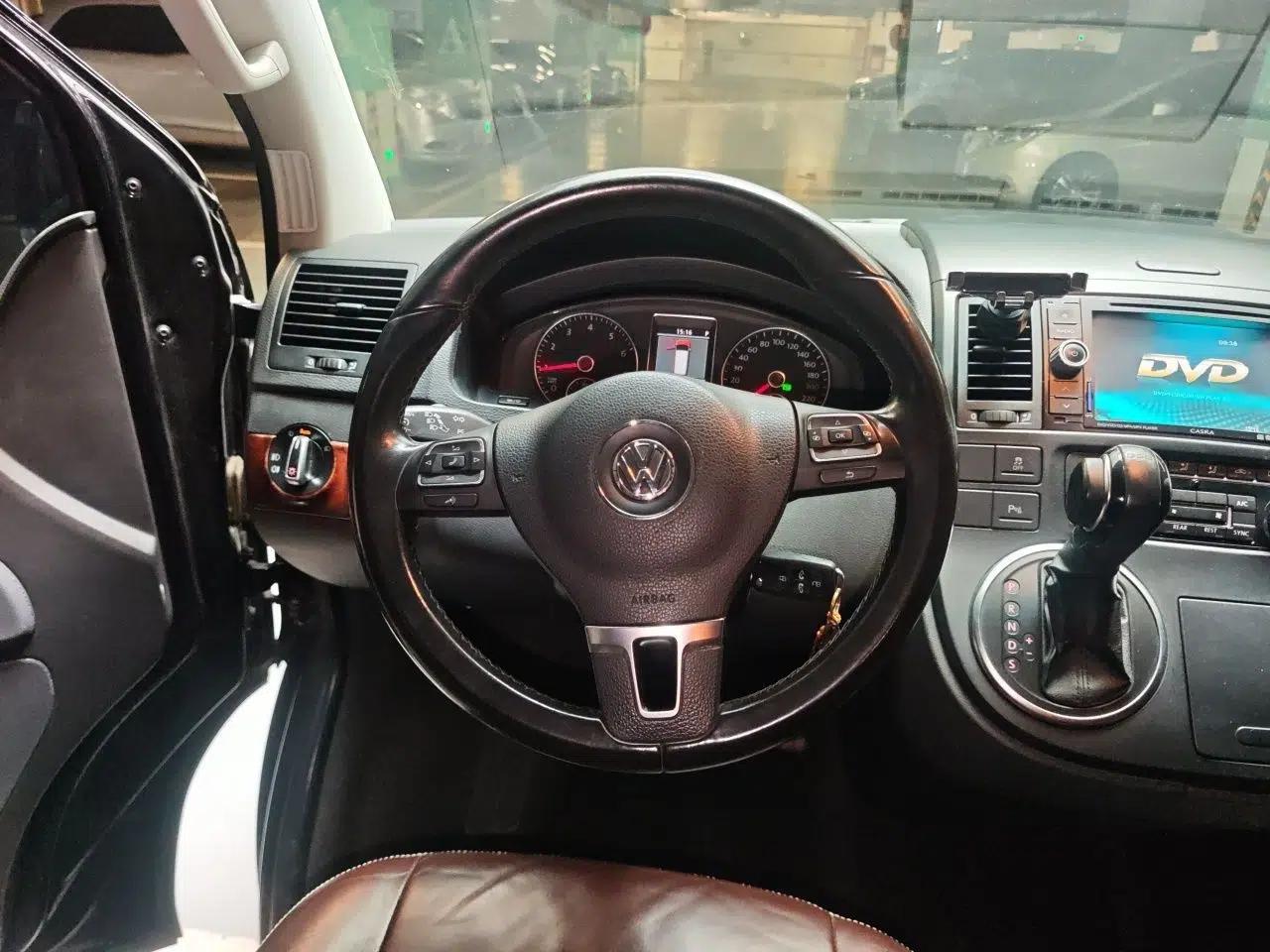 Volkswagen Multivan 2012 2.0 TSI Two-Wheel-Drive Luxury Edition — миниатюра 10