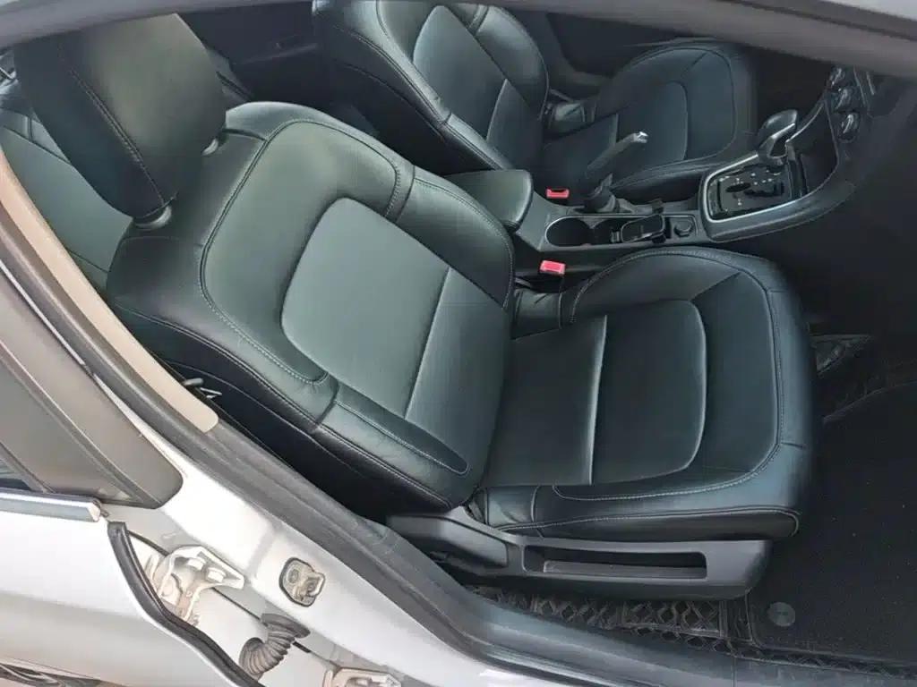 Citroën C4 2018 1.6L Automatic Luxury — миниатюра 25