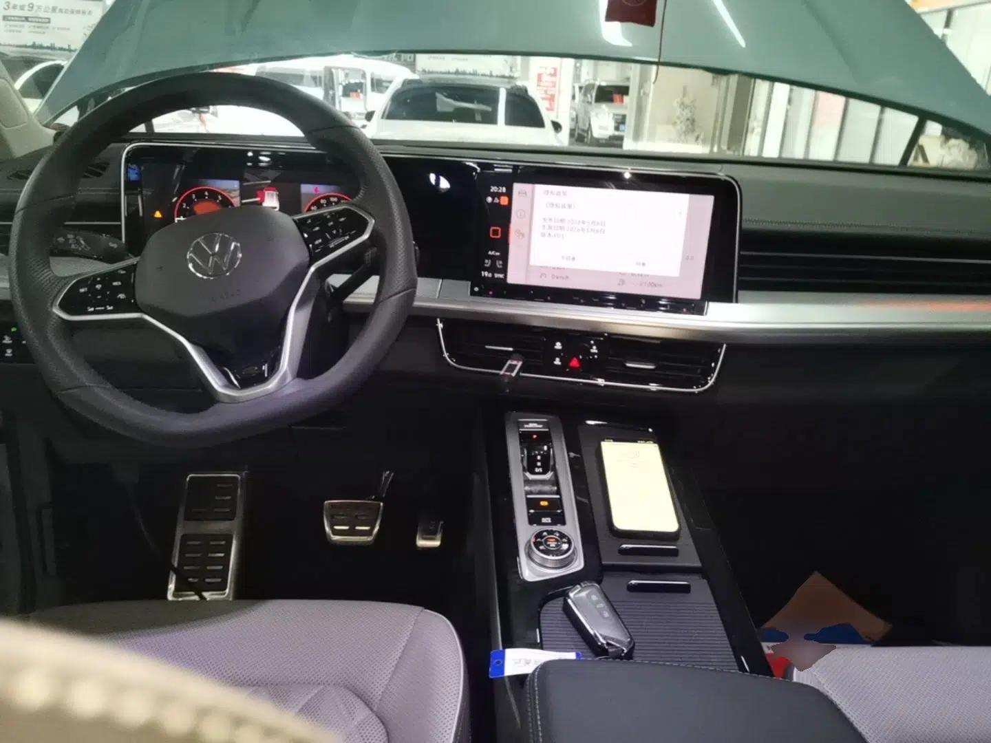 Volkswagen Tavendor 2023 380TSI Four-Wheel Drive R-Line Cruise Edition — миниатюра 12