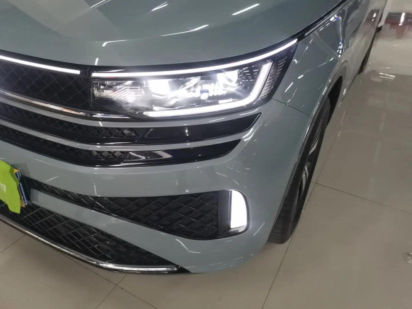 Volkswagen Tavendor 2023 380TSI Four-Wheel Drive R-Line Cruise Edition — миниатюра 8