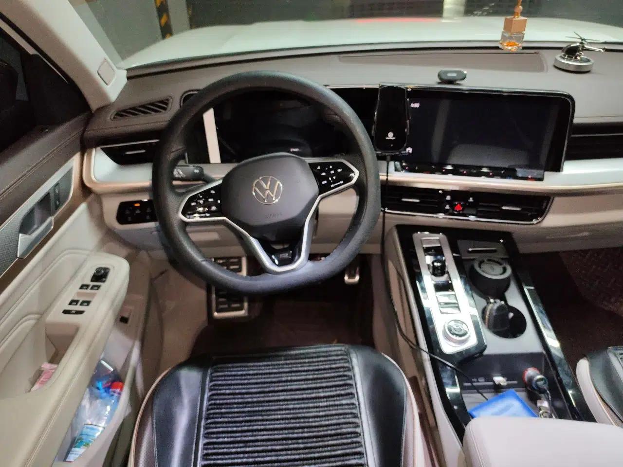 Volkswagen Tavendor 2023 380TSI Four-Wheel Drive R-Line Cruise Edition — миниатюра 10
