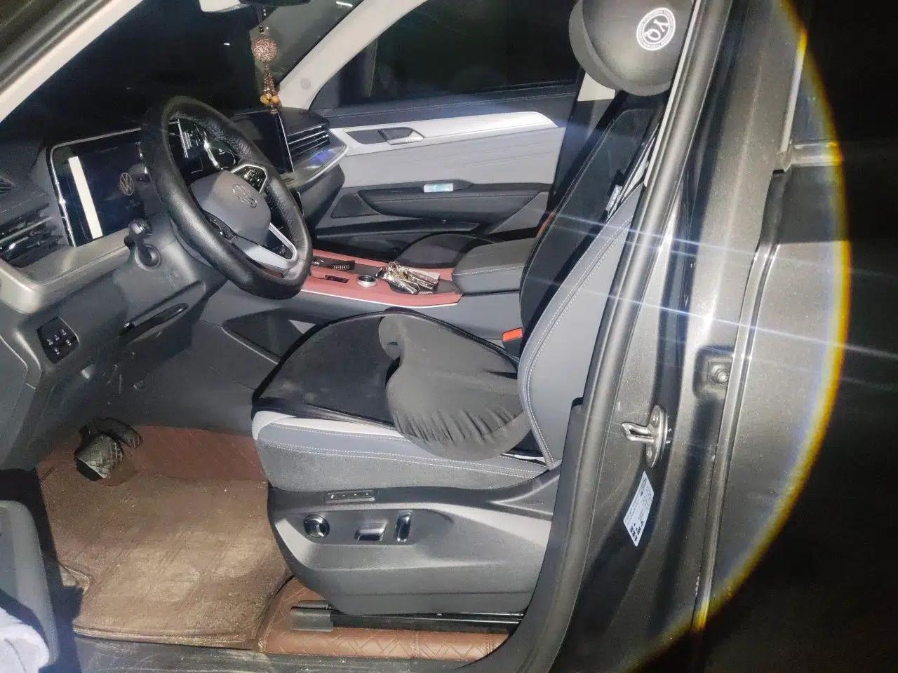 Volkswagen Tavendor 2024 Facelifted 380TSI All-Wheel Drive R-Line Cruise Premium Edition — миниатюра 15