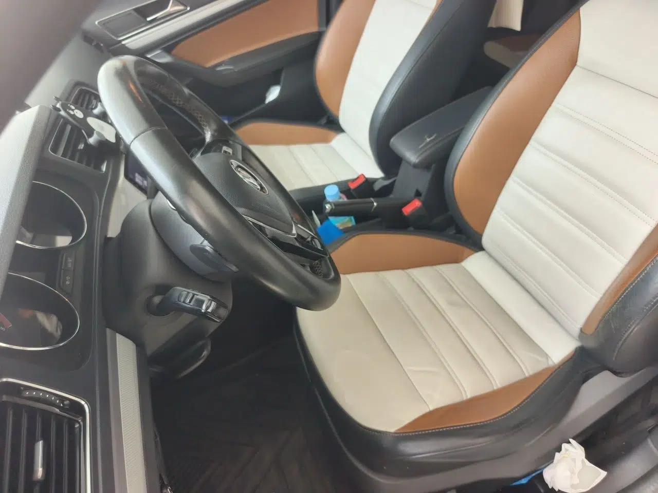 Volkswagen Cross Lavida 2016 1.6L Automatic Luxury Edition — миниатюра 15
