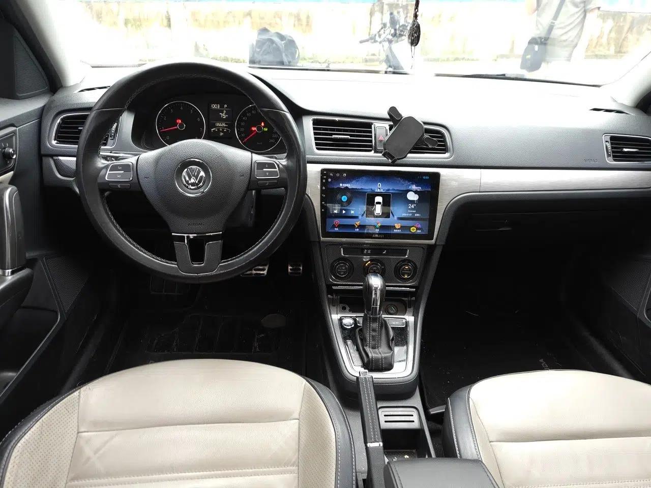 Volkswagen Cross Lavida 2014 1.6L Automatic — миниатюра 9