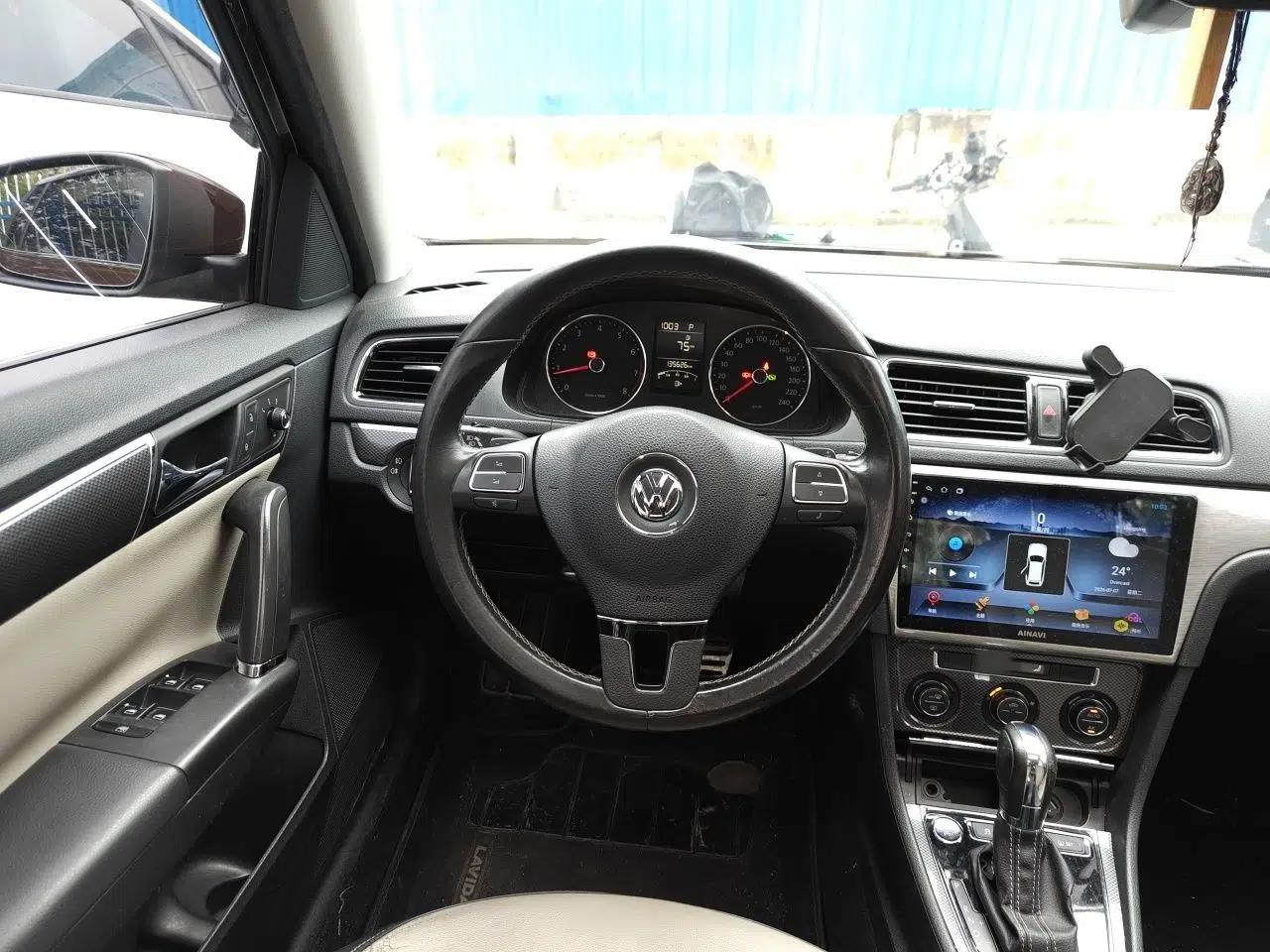 Volkswagen Cross Lavida 2014 1.6L Automatic — миниатюра 10