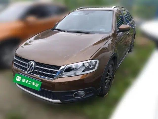 Volkswagen Cross Lavida 2014 1.6L Automatic