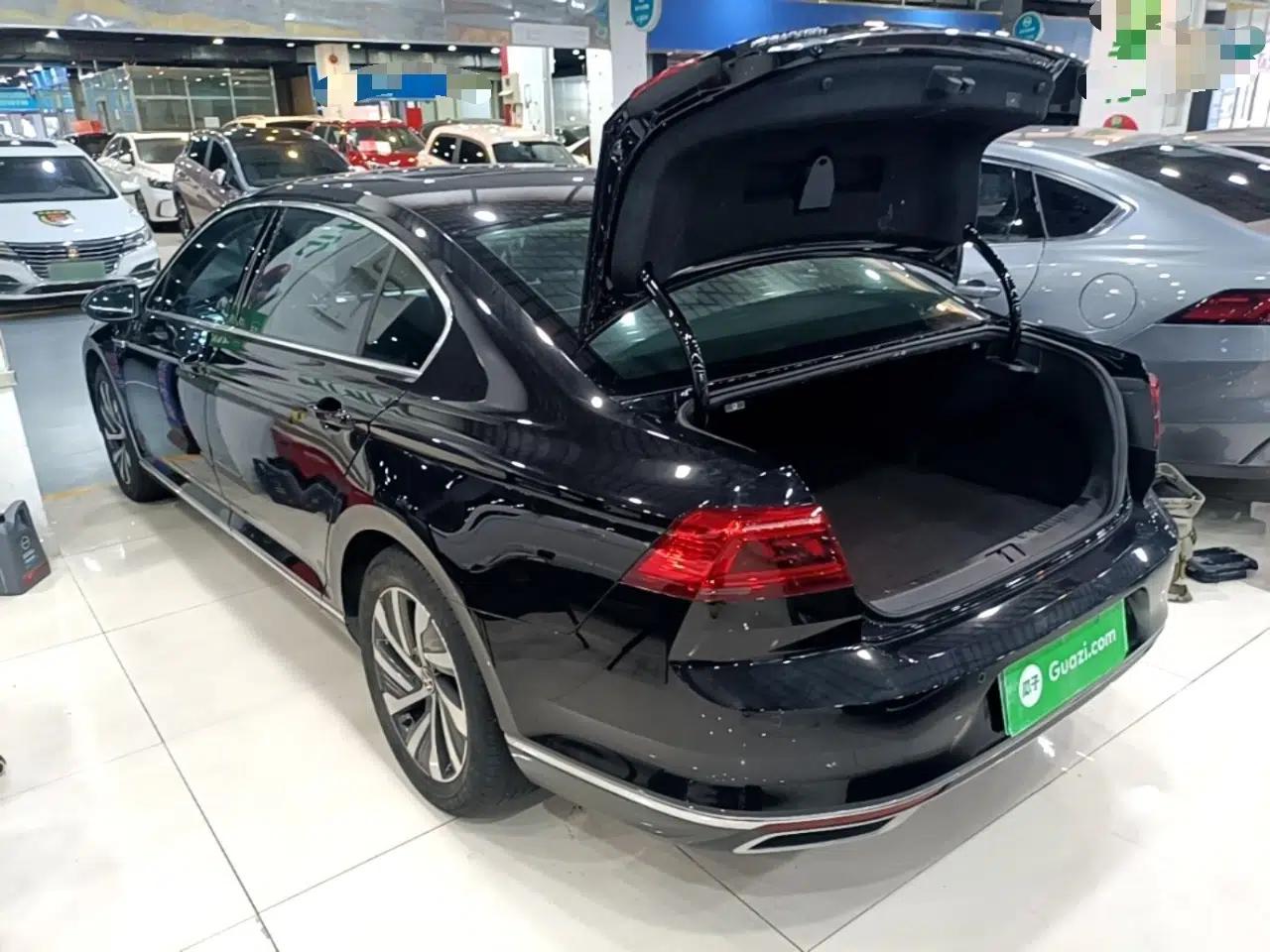 Volkswagen Magotan GTE Plug-in Hybrid 2022 GTE Luxury Model — миниатюра 4