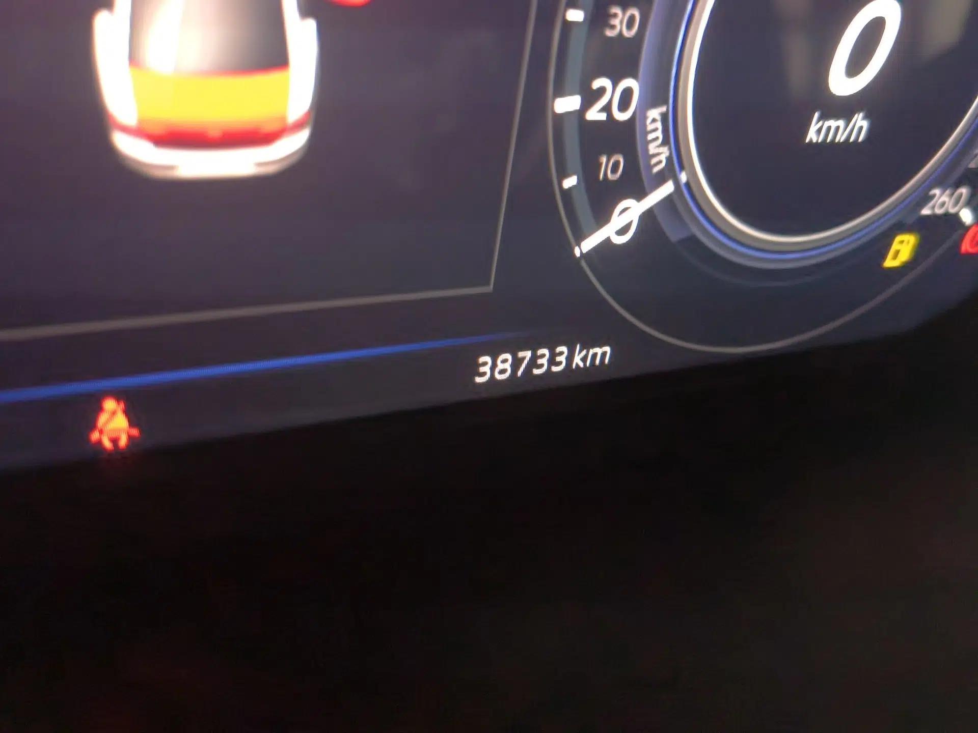 Volkswagen Magotan GTE Plug-in Hybrid 2022 GTE Luxury Model — миниатюра 12