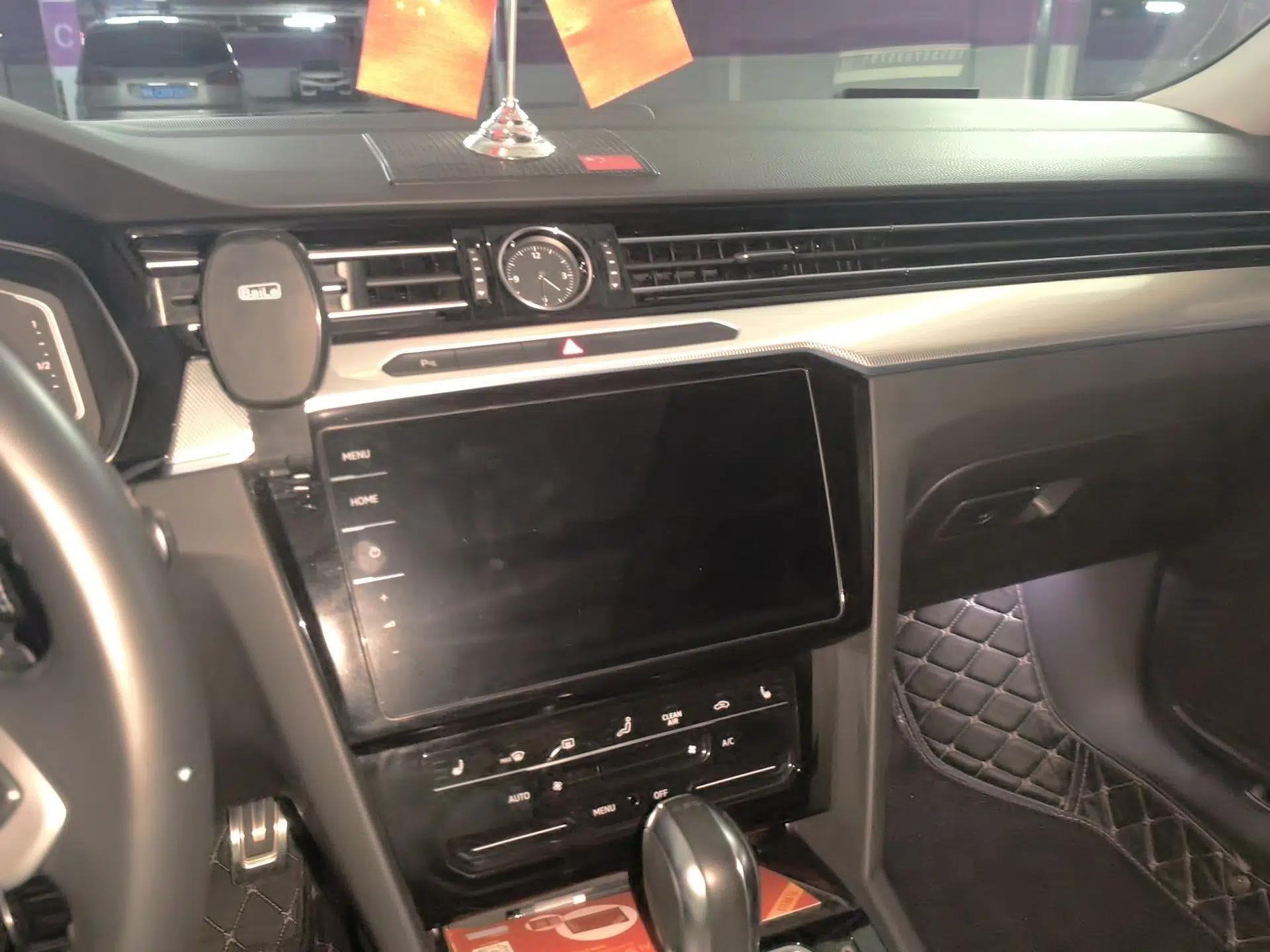 Volkswagen Magotan GTE Plug-in Hybrid 2022 GTE Luxury Model — миниатюра 13
