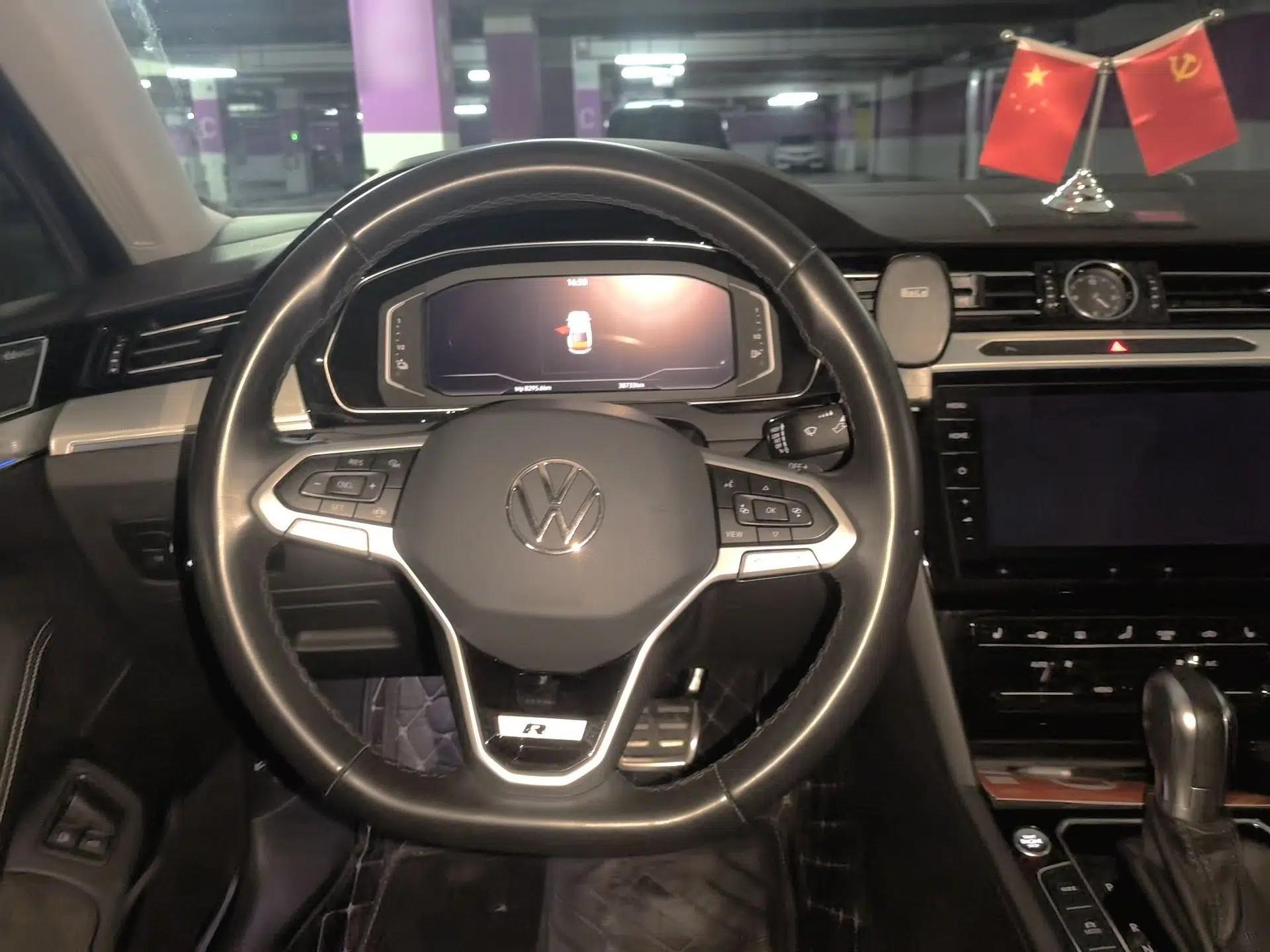 Volkswagen Magotan GTE Plug-in Hybrid 2022 GTE Luxury Model — миниатюра 10