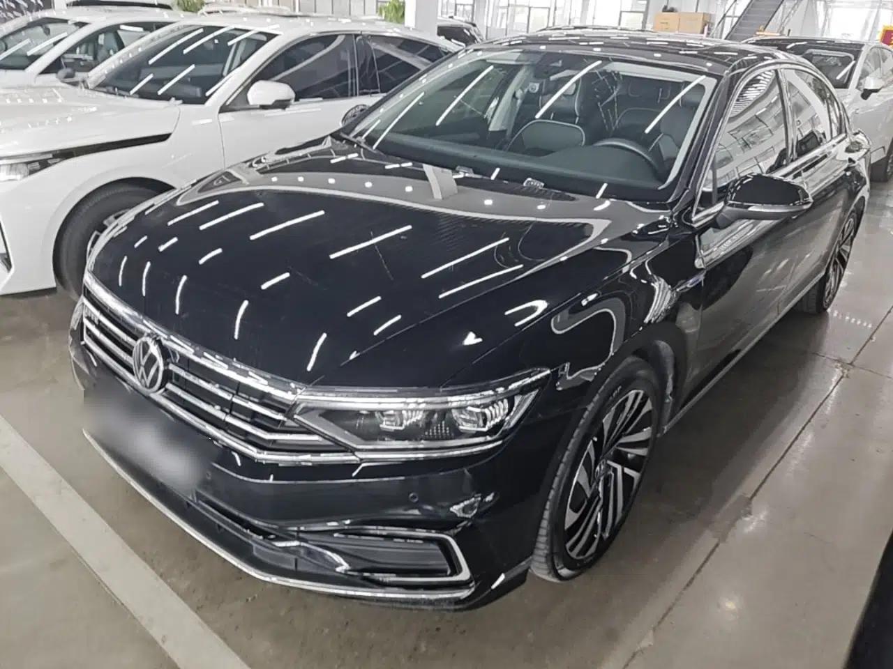 Volkswagen Magotan GTE Plug-in Hybrid 2022 GTE Prestige Model — миниатюра 1