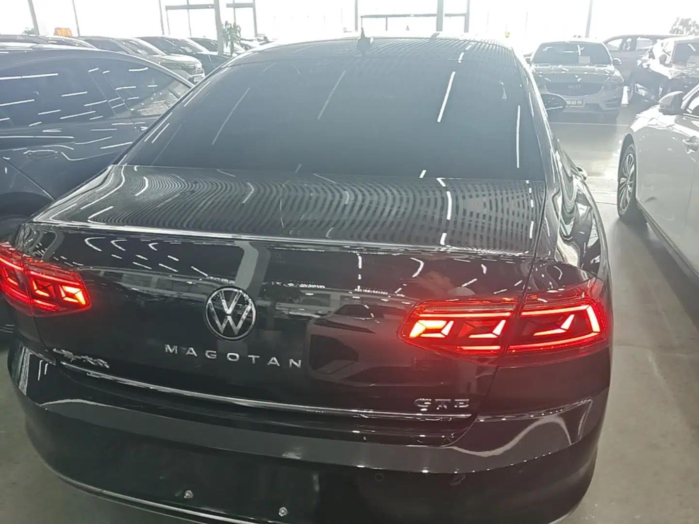 Volkswagen Magotan GTE Plug-in Hybrid 2022 GTE Prestige Model — миниатюра 5