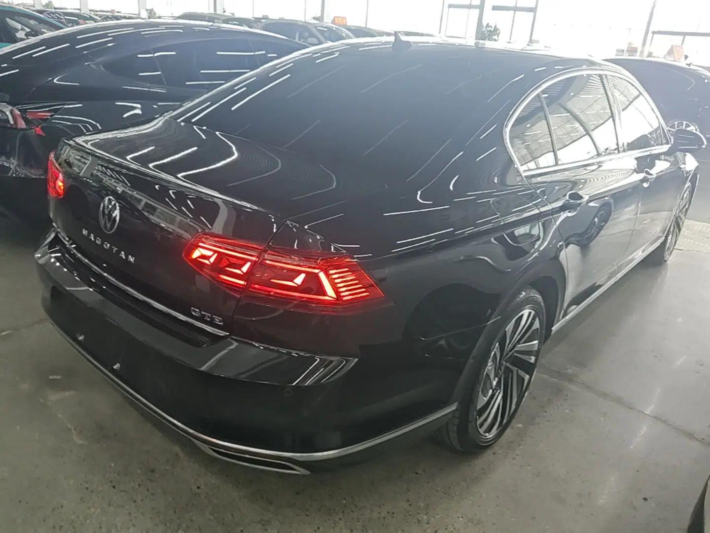 Volkswagen Magotan GTE Plug-in Hybrid 2022 GTE Prestige Model — миниатюра 6
