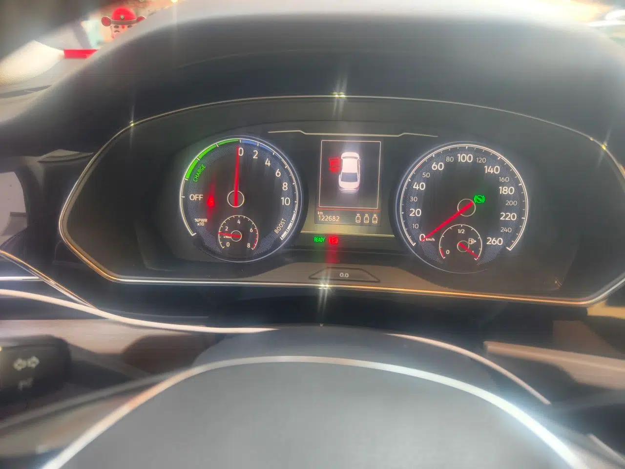 Volkswagen Passat New Energy 2019 430 PHEV Hybrid Luxury Edition — миниатюра 11