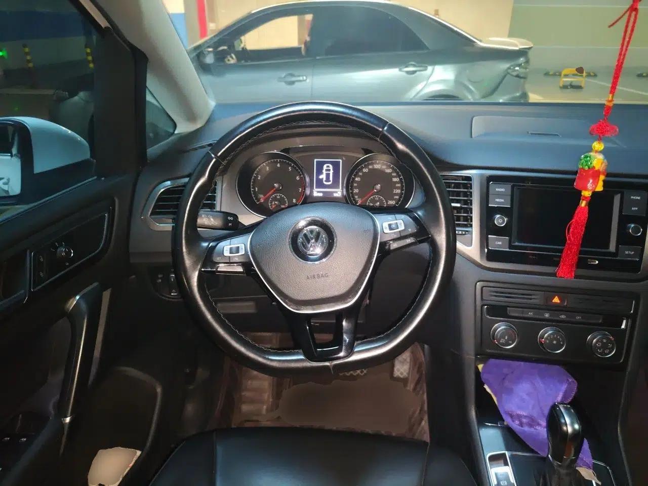 Volkswagen Golf Sportsvan 2018 230TSI Automatic Trend Edition — миниатюра 10