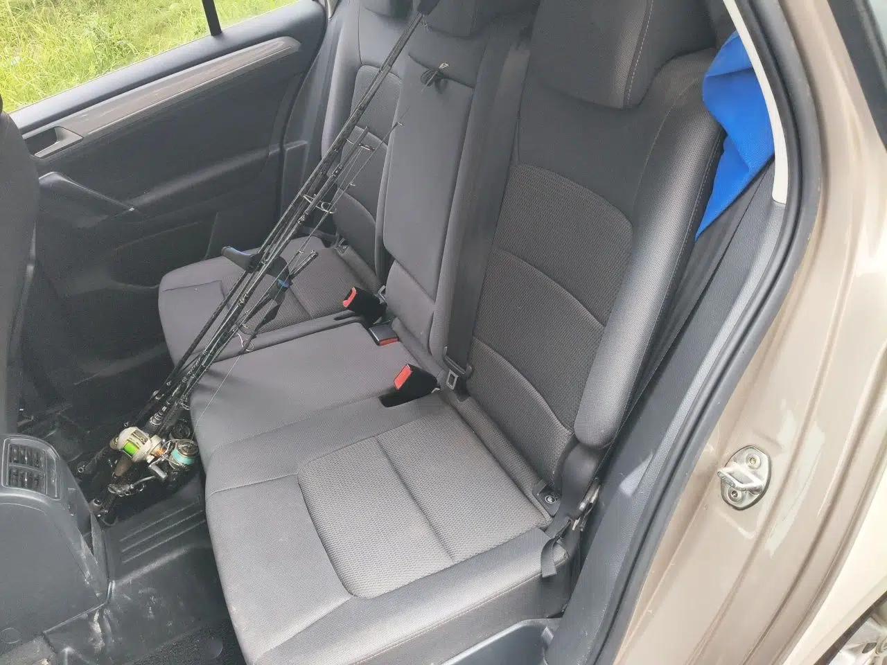 Volkswagen Golf Sportsvan 2016 230TSI Manual Entry-Level Trim — миниатюра 17
