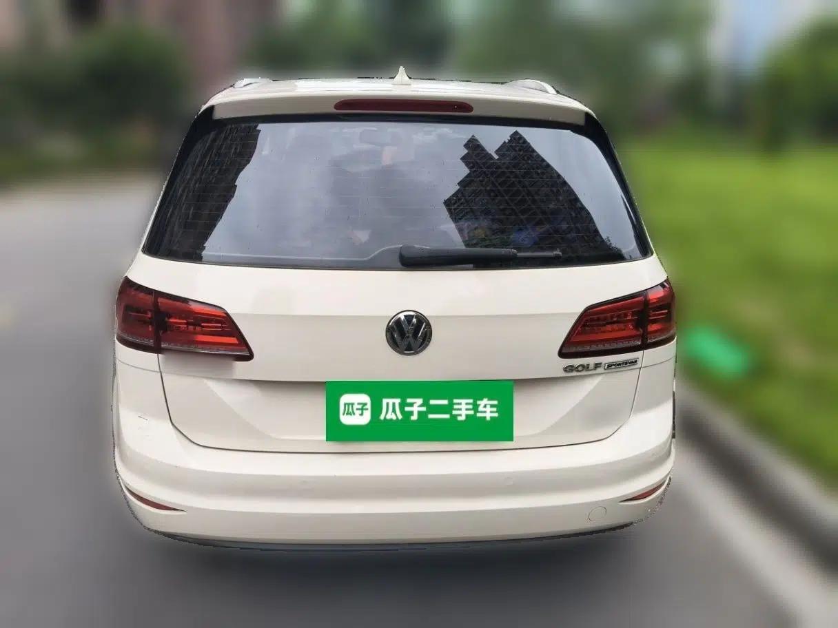 Volkswagen Golf Sportsvan 2016 230TSI Manual Entry-Level Trim — миниатюра 5