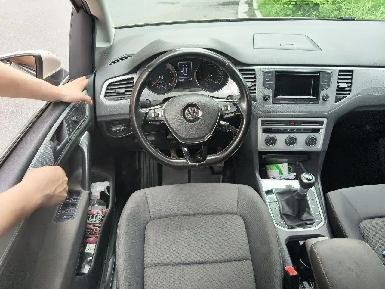 Volkswagen Golf Sportsvan 2016 230TSI Manual Entry-Level Trim — миниатюра 10