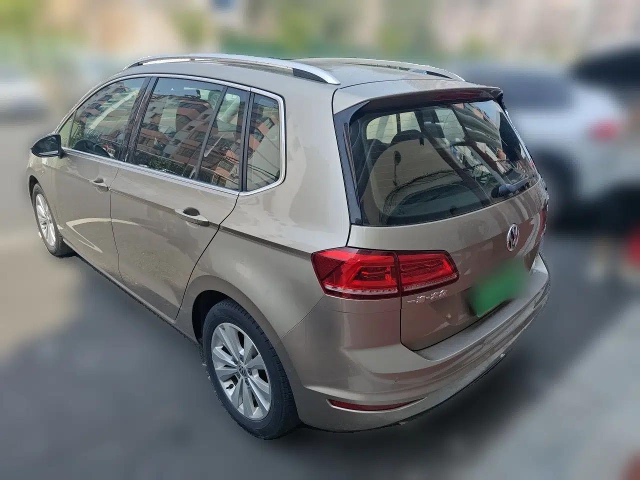 Volkswagen Golf Sportsvan 2016 230TSI Automatic Trend Edition — миниатюра 4
