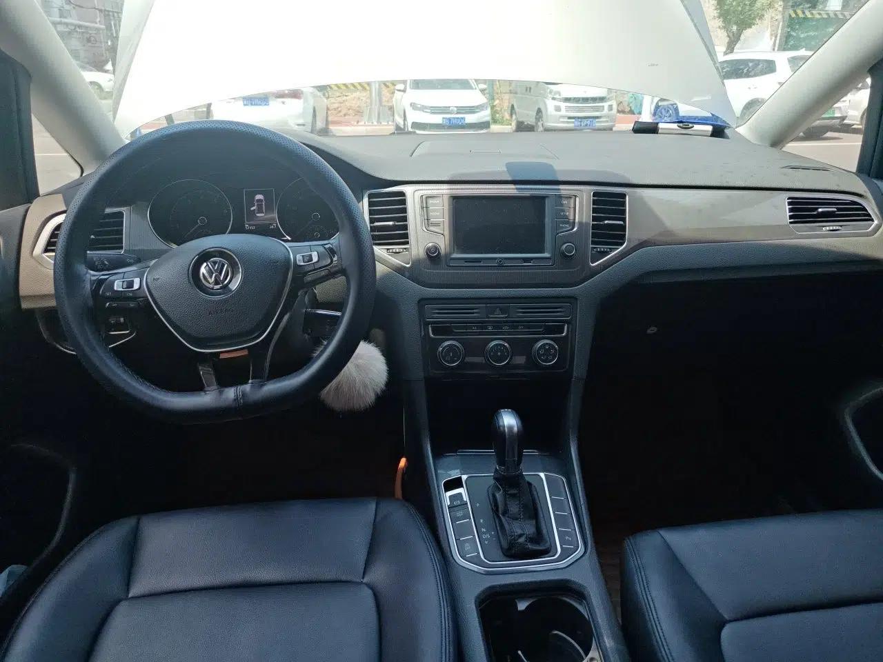 Volkswagen Golf Sportsvan 2016 230TSI Automatic Trend Edition — миниатюра 9