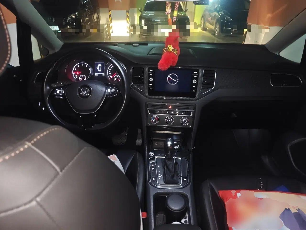 Volkswagen Golf Sportsvan 2018 280TSI Automatic Luxury Model — миниатюра 9