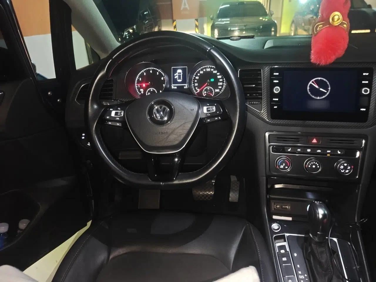 Volkswagen Golf Sportsvan 2018 280TSI Automatic Luxury Model — миниатюра 10