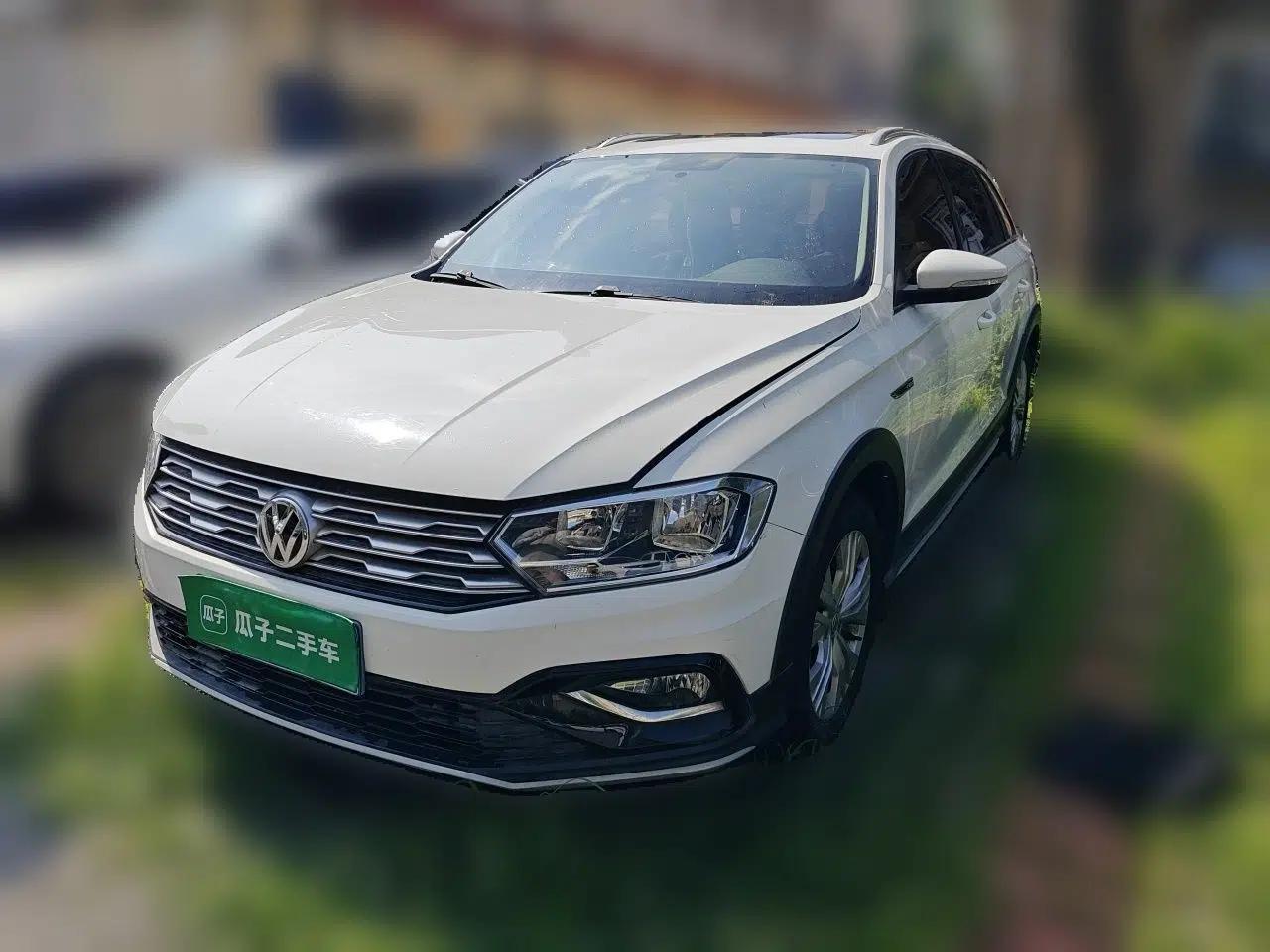 Volkswagen C-TREK 2017 1.6L Automatic Comfort Model — миниатюра 1
