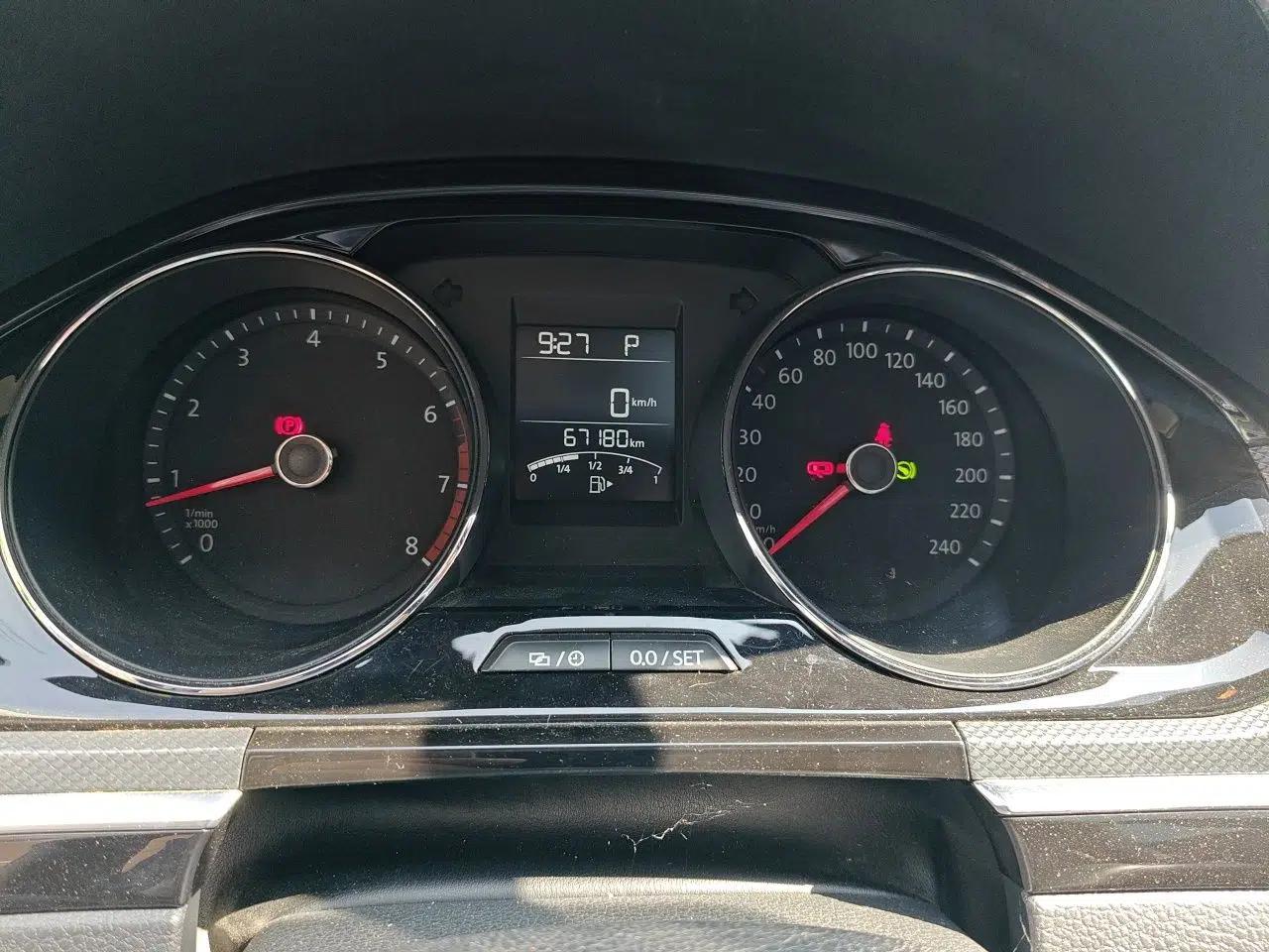 Volkswagen C-TREK 2017 1.6L Automatic Comfort Model — миниатюра 12
