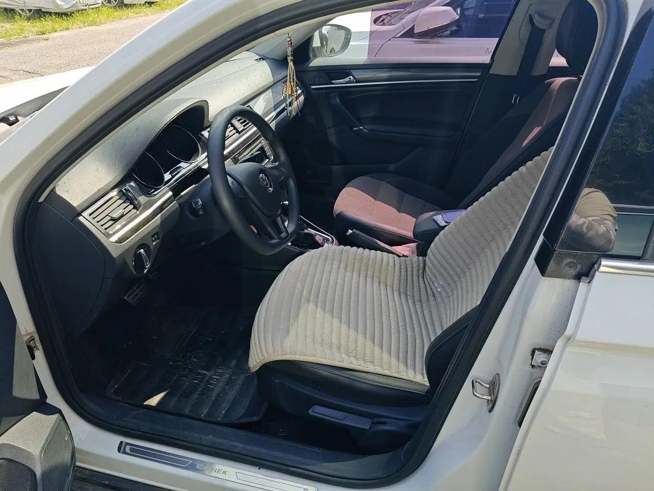 Volkswagen C-TREK 2017 1.6L Automatic Comfort Model — миниатюра 15