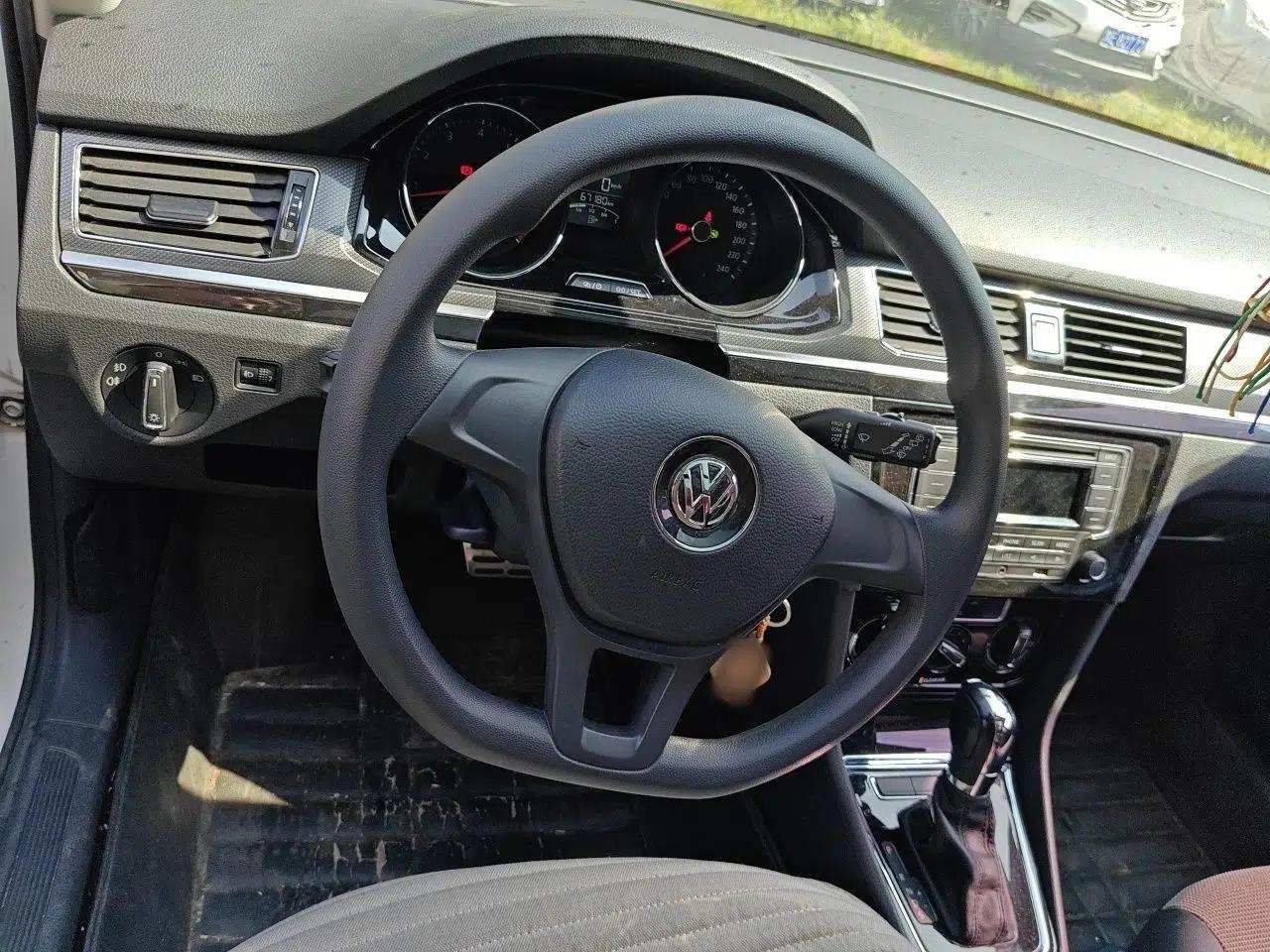 Volkswagen C-TREK 2017 1.6L Automatic Comfort Model — миниатюра 10