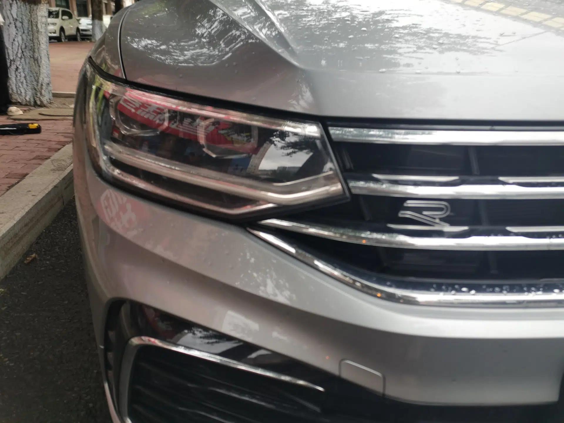 Volkswagen Tiguan X 2021 330TSI Two-Wheel-Drive Flagship Edition — миниатюра 7
