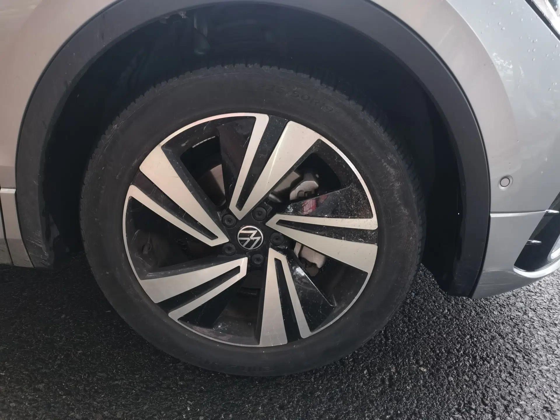 Volkswagen Tiguan X 2021 330TSI Two-Wheel-Drive Flagship Edition — миниатюра 8