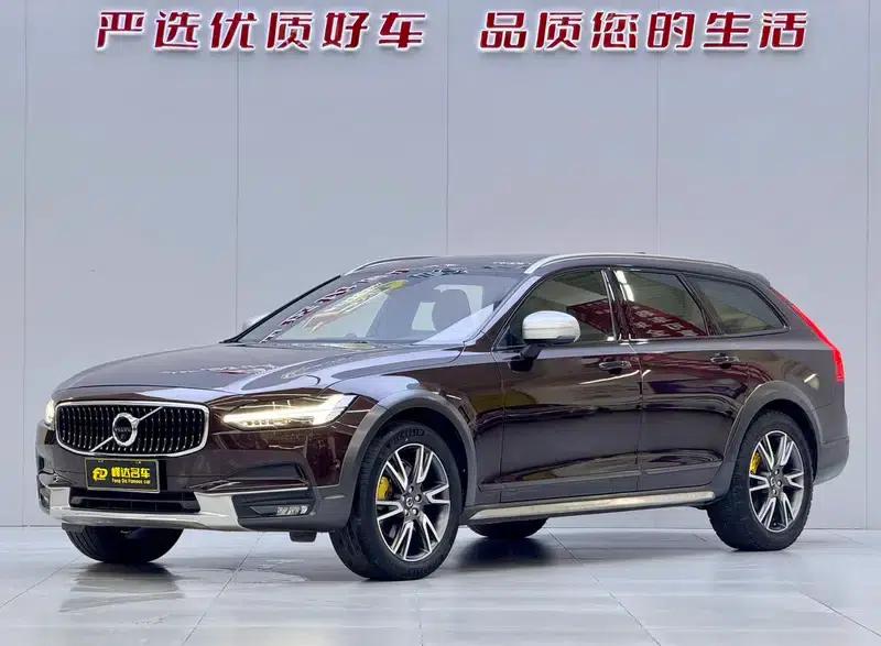 2017 Volvo V90 Cross Country T5 AWD Smart Edition — миниатюра 1