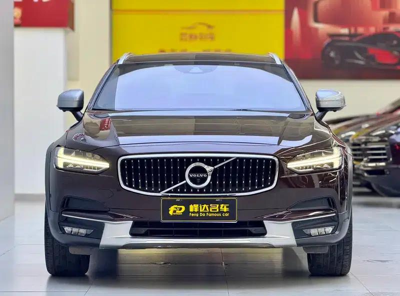 2017 Volvo V90 Cross Country T5 AWD Smart Edition — миниатюра 2