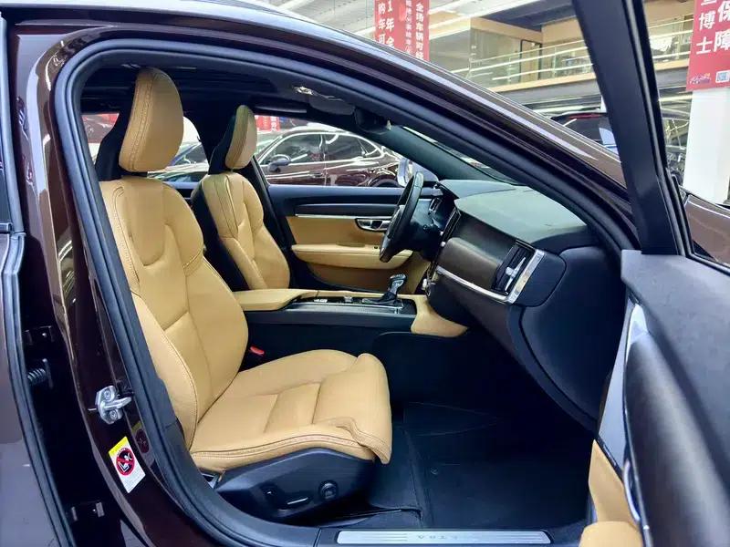 2017 Volvo V90 Cross Country T5 AWD Smart Edition — миниатюра 14