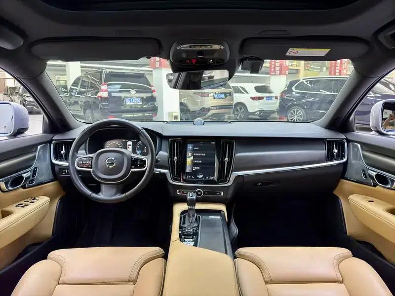 2017 Volvo V90 Cross Country T5 AWD Smart Edition — миниатюра 8