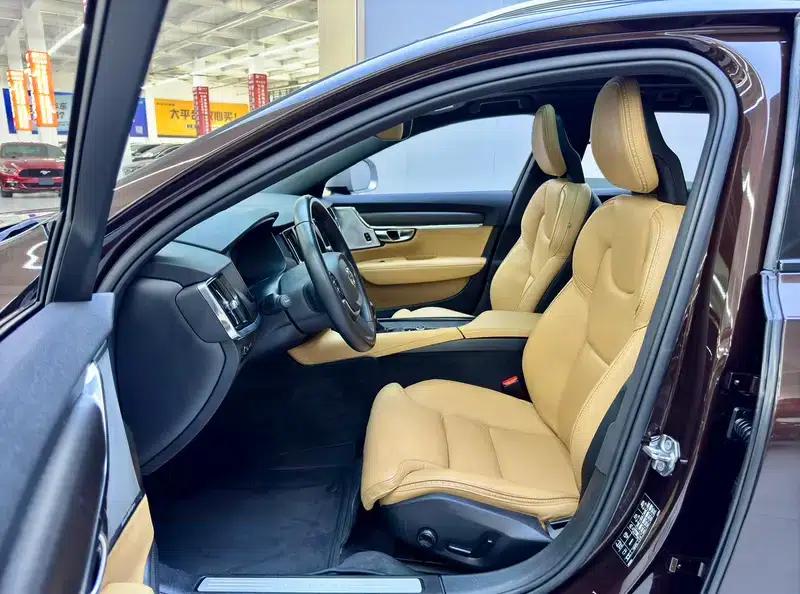 2017 Volvo V90 Cross Country T5 AWD Smart Edition — миниатюра 10