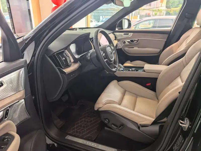 Volvo XC90 PHEV 2025 E-Drive Hybrid T8 Long Range Premium Luxury Edition 7-Seater — миниатюра 12