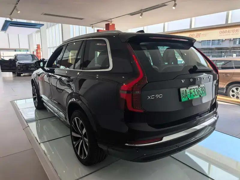 Volvo XC90 PHEV 2025 E-Drive Hybrid T8 Long Range Premium Luxury Edition 7-Seater — миниатюра 5