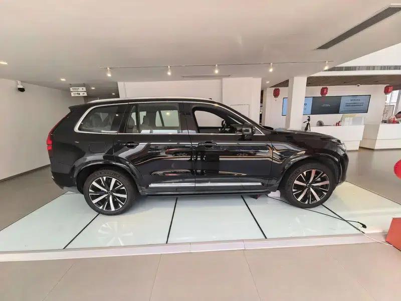 Volvo XC90 PHEV 2025 E-Drive Hybrid T8 Long Range Premium Luxury Edition 7-Seater — миниатюра 8