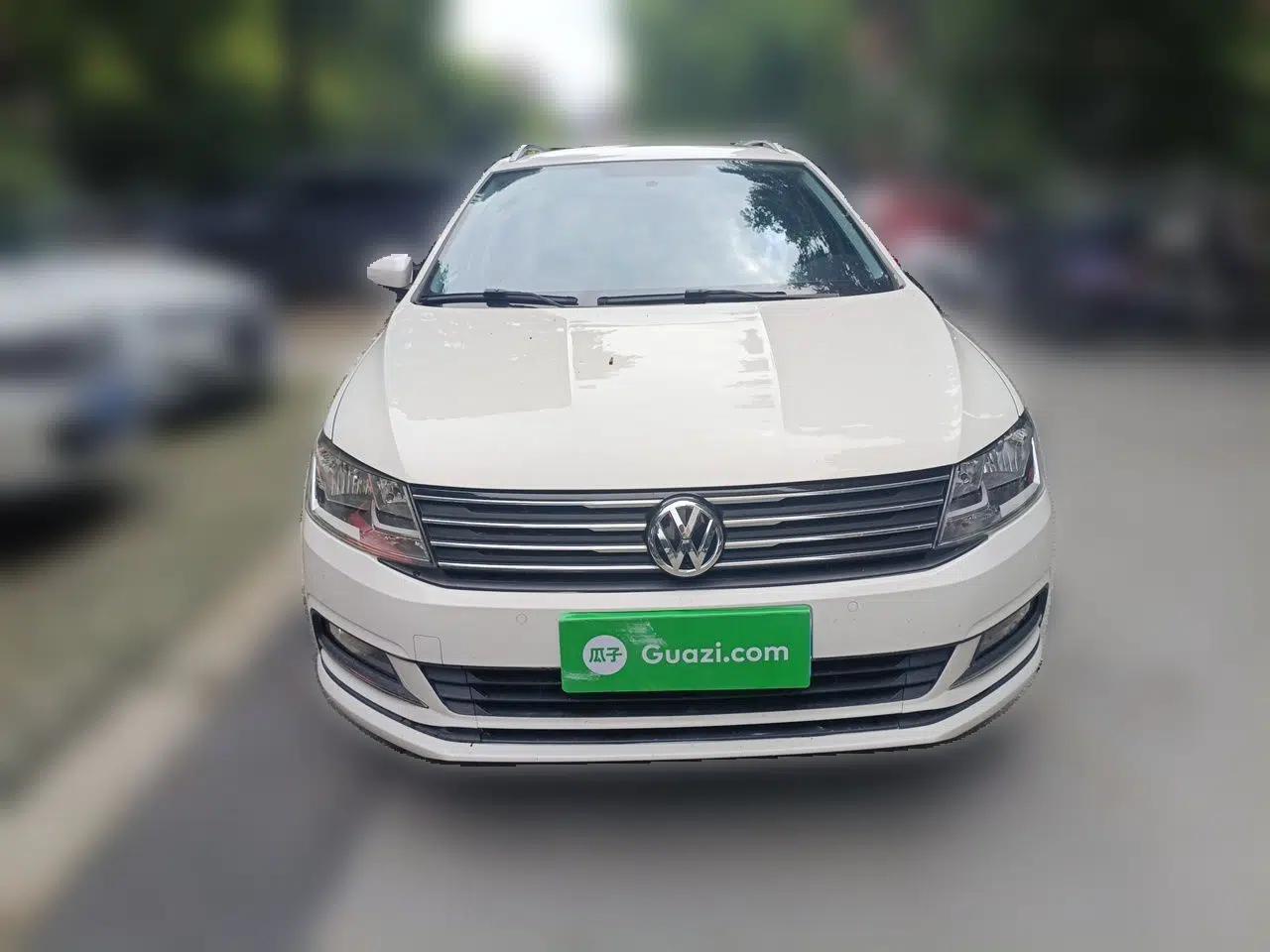 Volkswagen Gran Lavida 2015 1.6L Manual Comfort Edition — миниатюра 2
