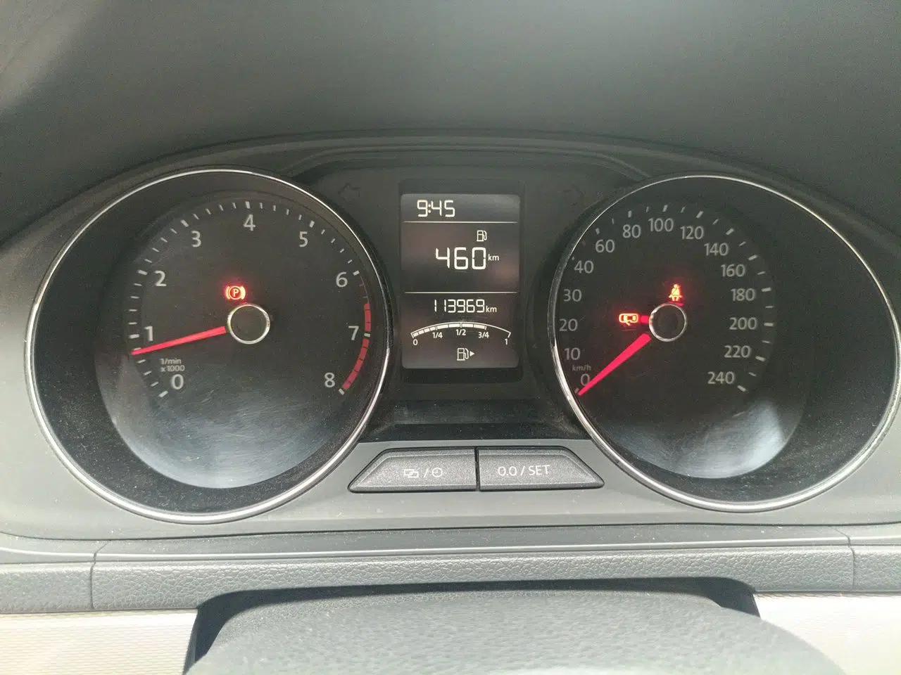 Volkswagen Gran Lavida 2015 1.6L Manual Comfort Edition — миниатюра 12