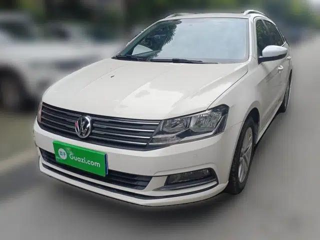 Volkswagen Gran Lavida 2015 1.6L Manual Comfort Edition