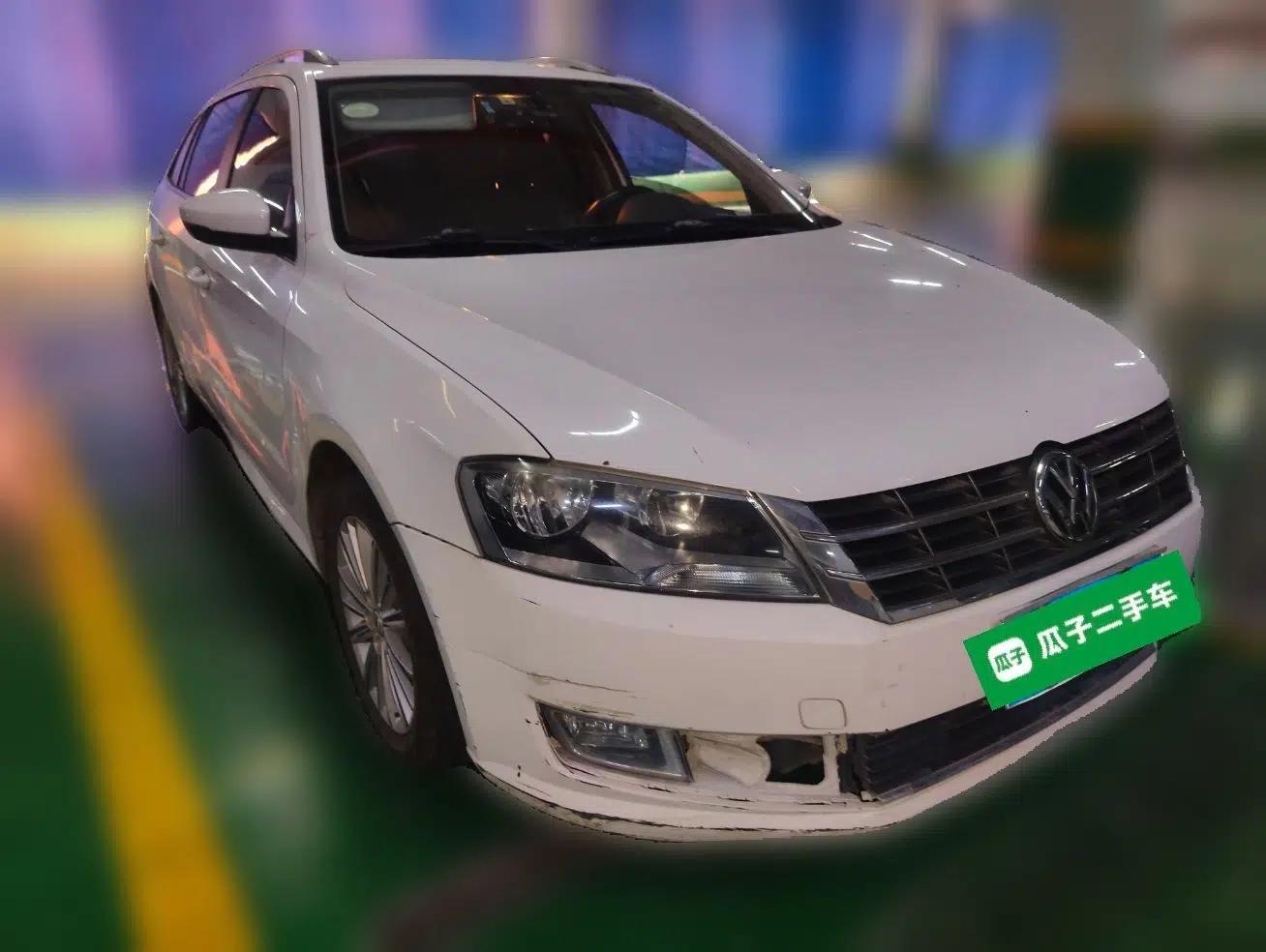 Volkswagen Gran Lavida 2013 1.6L Automatic Comfort Model — миниатюра 3