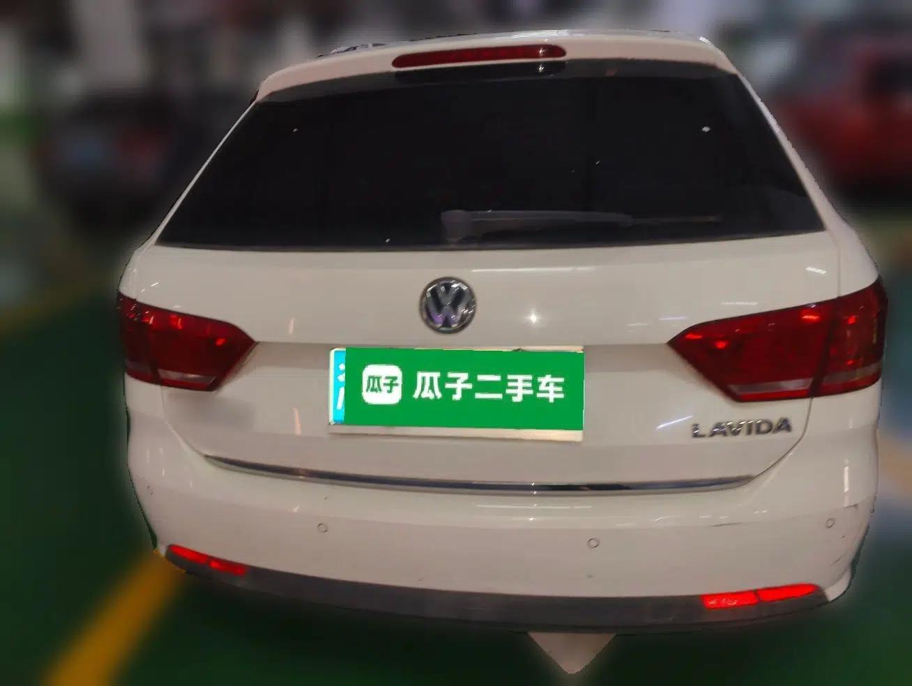 Volkswagen Gran Lavida 2013 1.6L Automatic Comfort Model — миниатюра 5