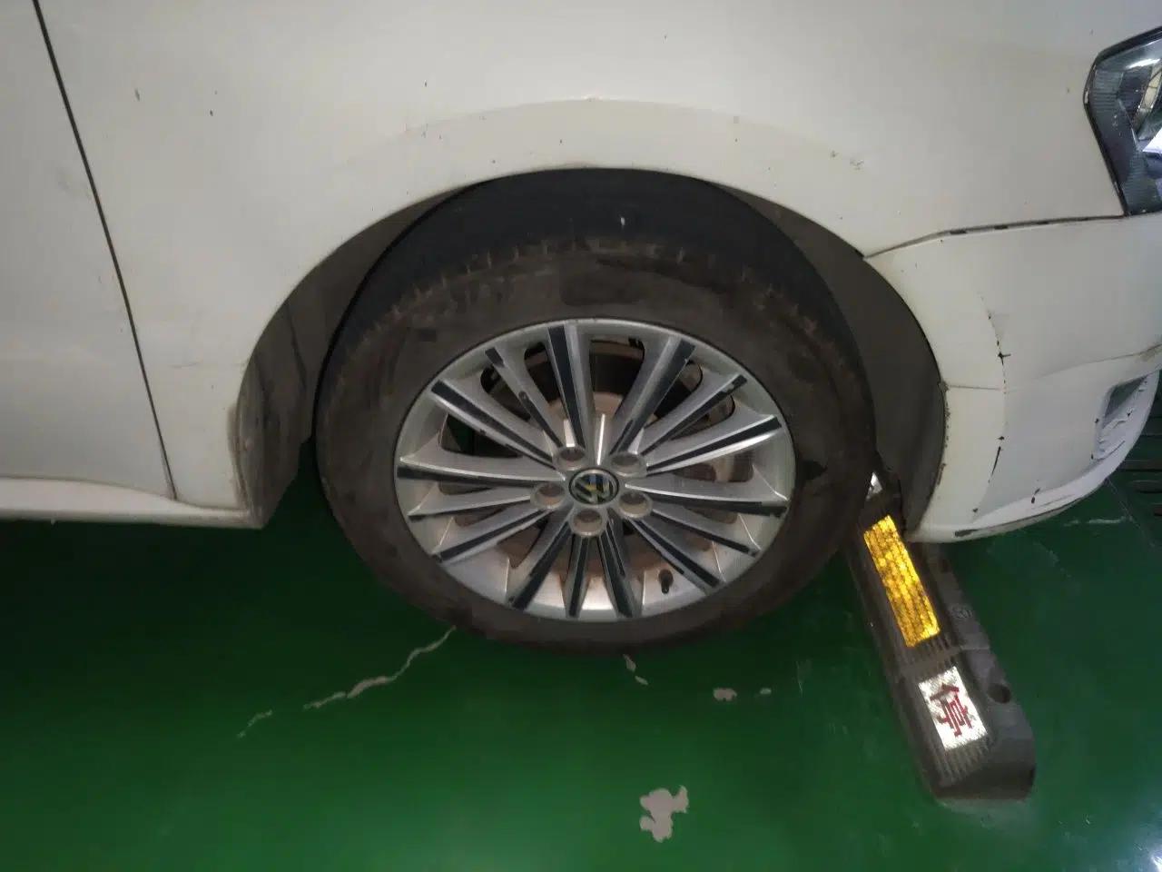 Volkswagen Gran Lavida 2013 1.6L Automatic Comfort Model — миниатюра 8
