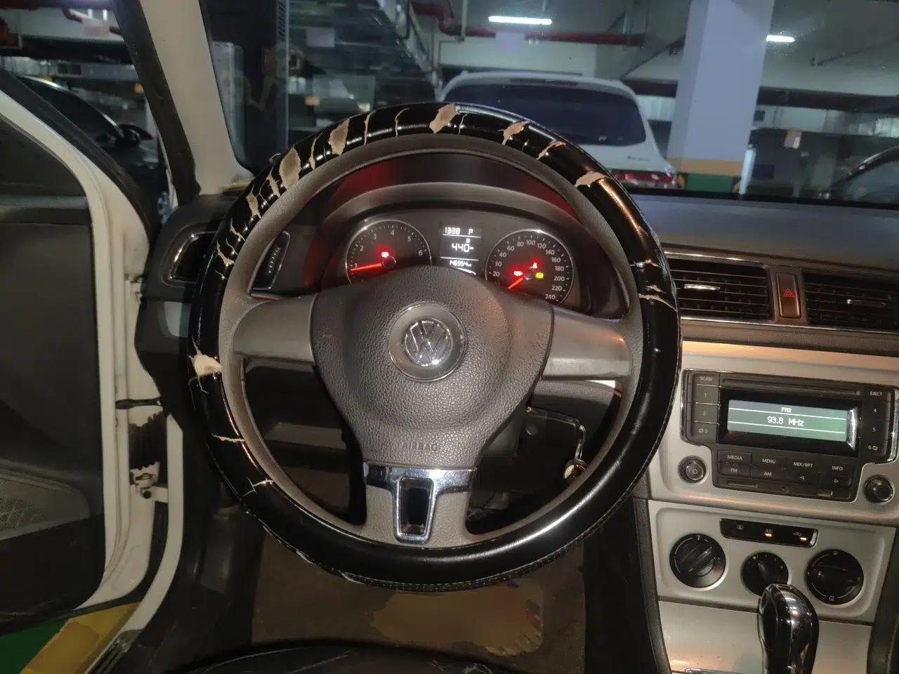 Volkswagen Gran Lavida 2013 1.6L Automatic Comfort Model — миниатюра 10